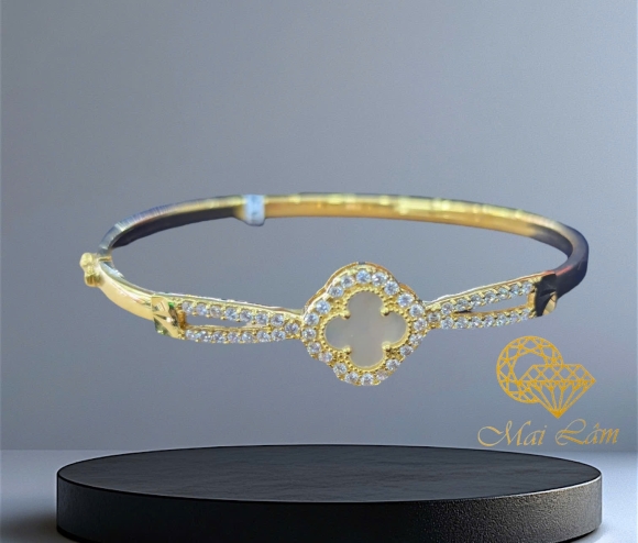 Vòng Tay Hoa Trắng Tấm 