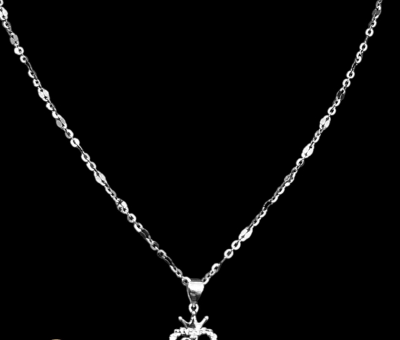 Mặt 750 - Trái Tim Vương Miện