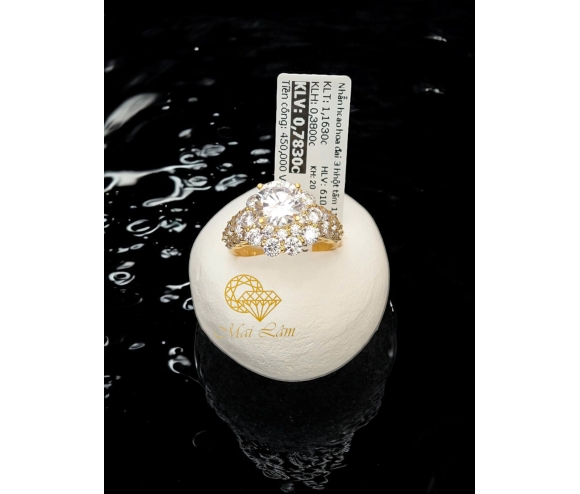 Nhẫn Hoa Cao Đai 3 Hột Tấm